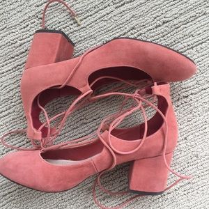PINK LACE UP HEELS 🌟
